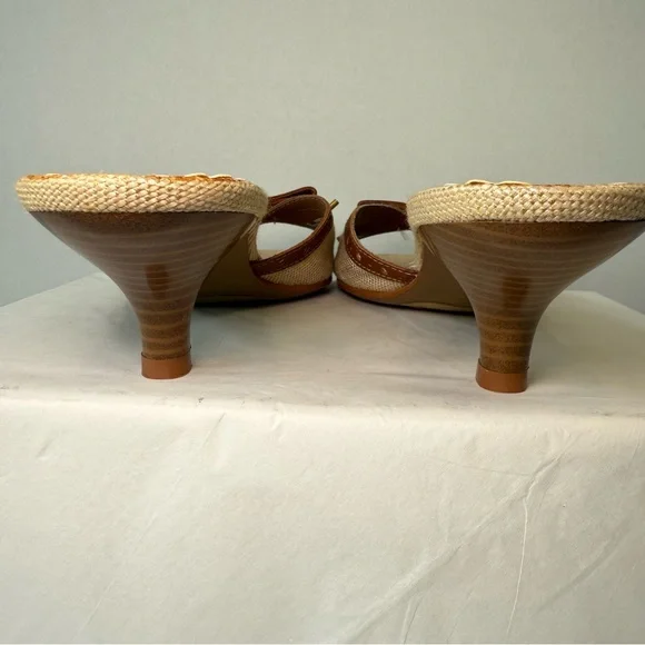 Isaac Mizrahi Brown and Tan Bow Kitten Heel Sandals Size 9 - Picture 6 of 11